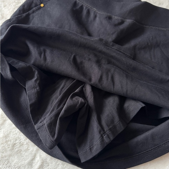 Jones New York Tennis Skirt With Built In Shorts - Solid Black - Size Medium - Picture 7 of 7